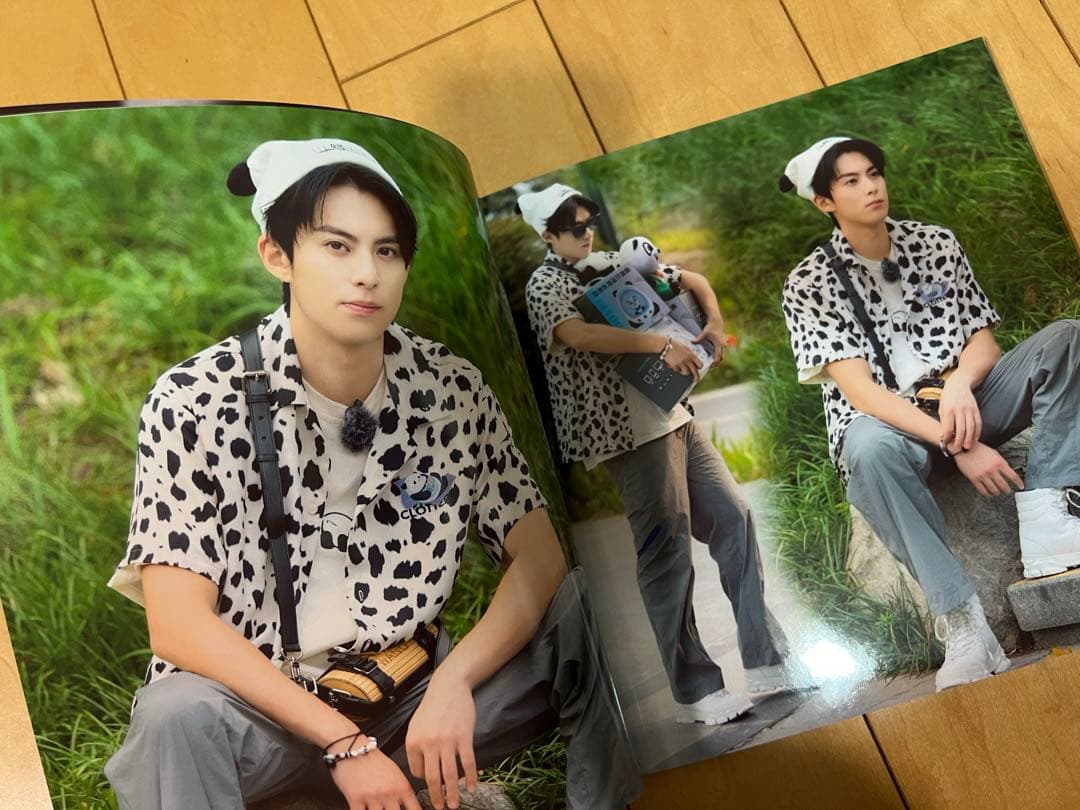 蒼蘭訣 王鶴棣　110枚写真入り個人写真集ワンホーディー写真集34p2023-2