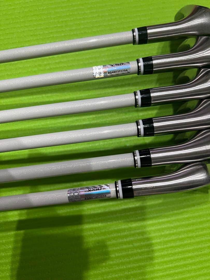 ゼクシオ13レディースアイアンセット7.8.9.P.S.A6本セット限定品　　Ｌ