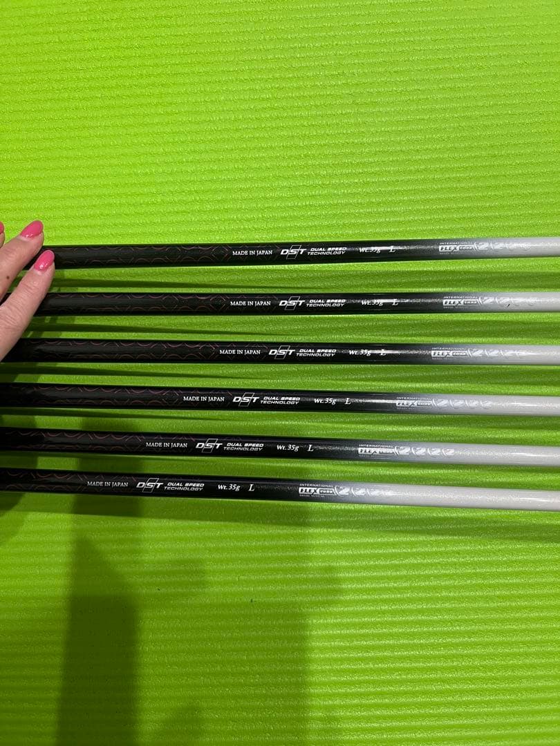 ゼクシオ13レディースアイアンセット7.8.9.P.S.A6本セット限定品　　Ｌ