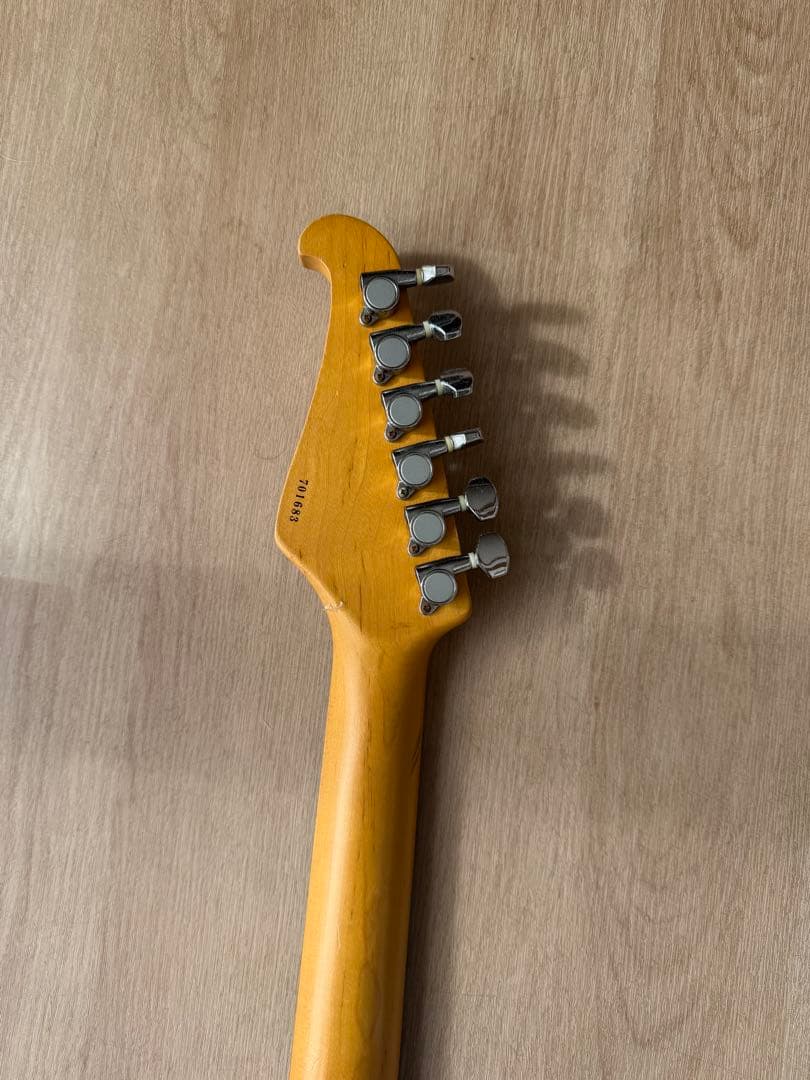 Chatting Bird Stratocaster エレキギター