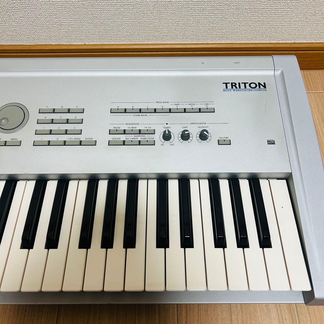 【音出しOK】KORG TRITON シンセサイザー 61鍵 ソフトケース付き