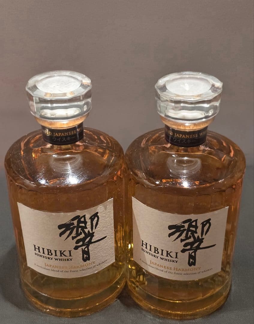 響　Hibiki Japanese Harmonyの700mlボトル2本セット