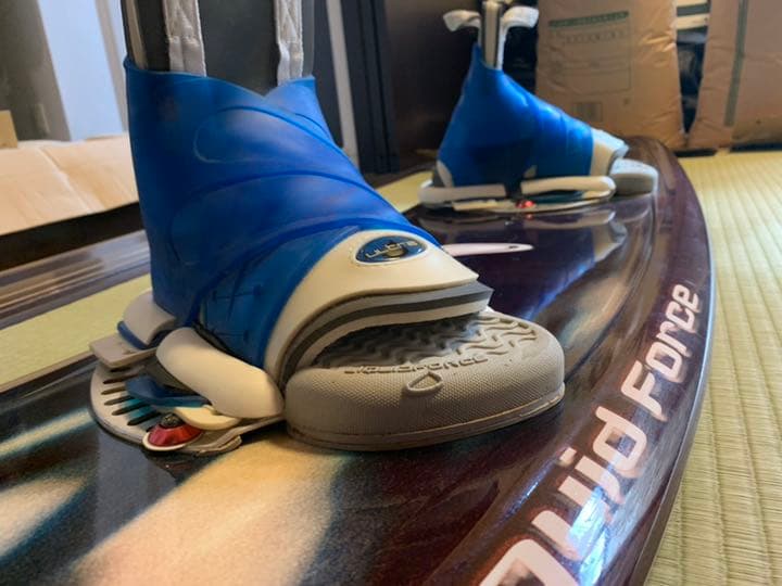 ウェイクボード 〜リキッドフォース〜