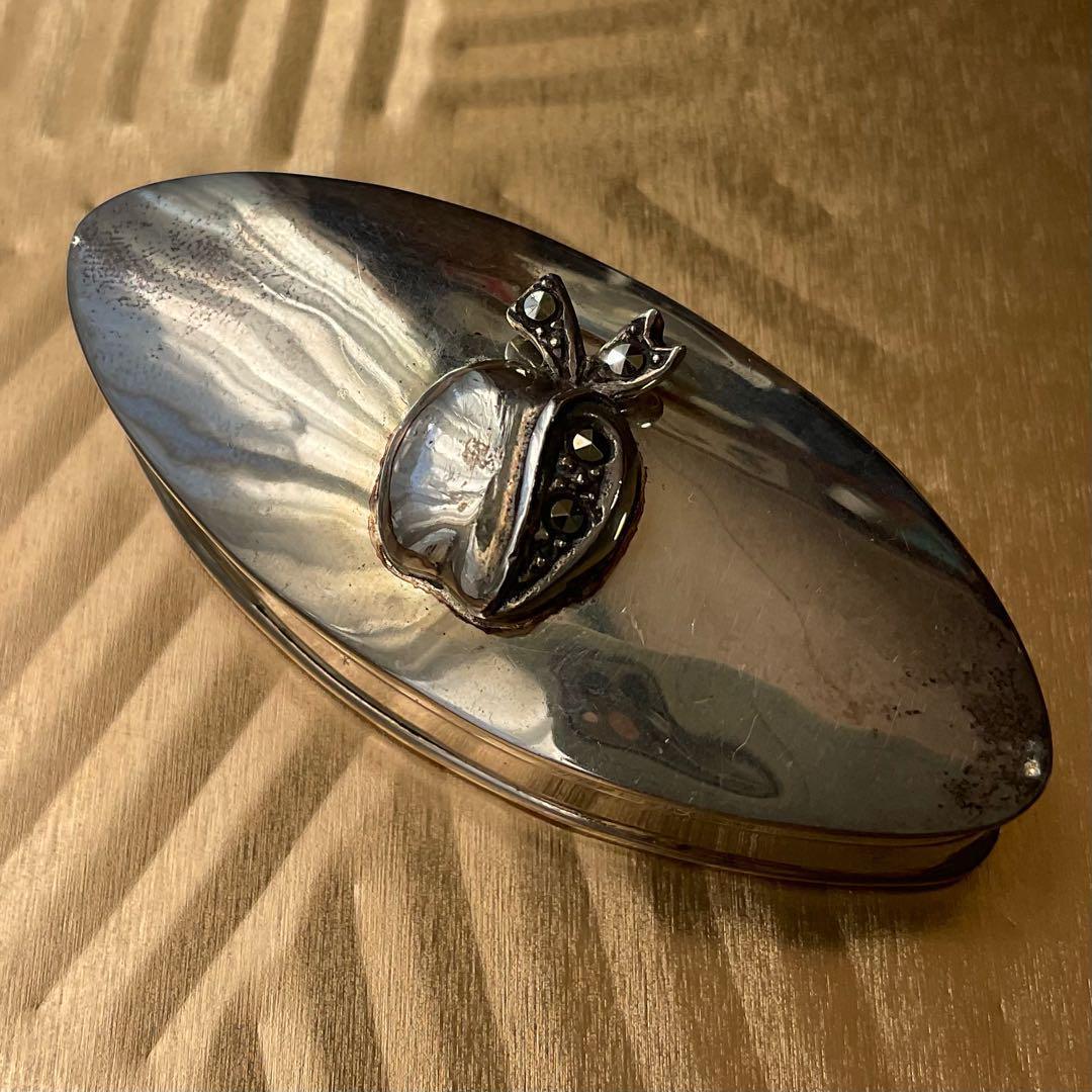 アンティークピルケース　シルバーとマーカサイト　小物入れ　銀雑貨　蚤の市