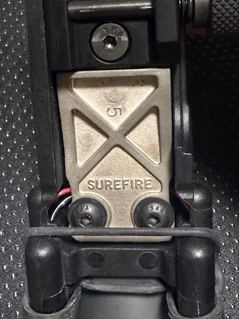 実物　surefire シュアファイア M910A