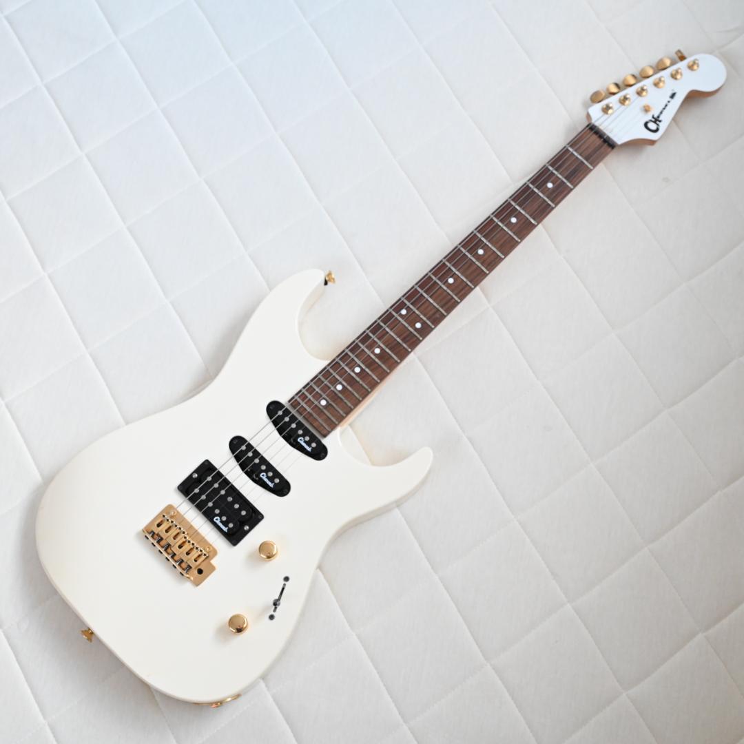 Charvel エレキギター ストラトタイプ ゴールドパーツ 中古 G021