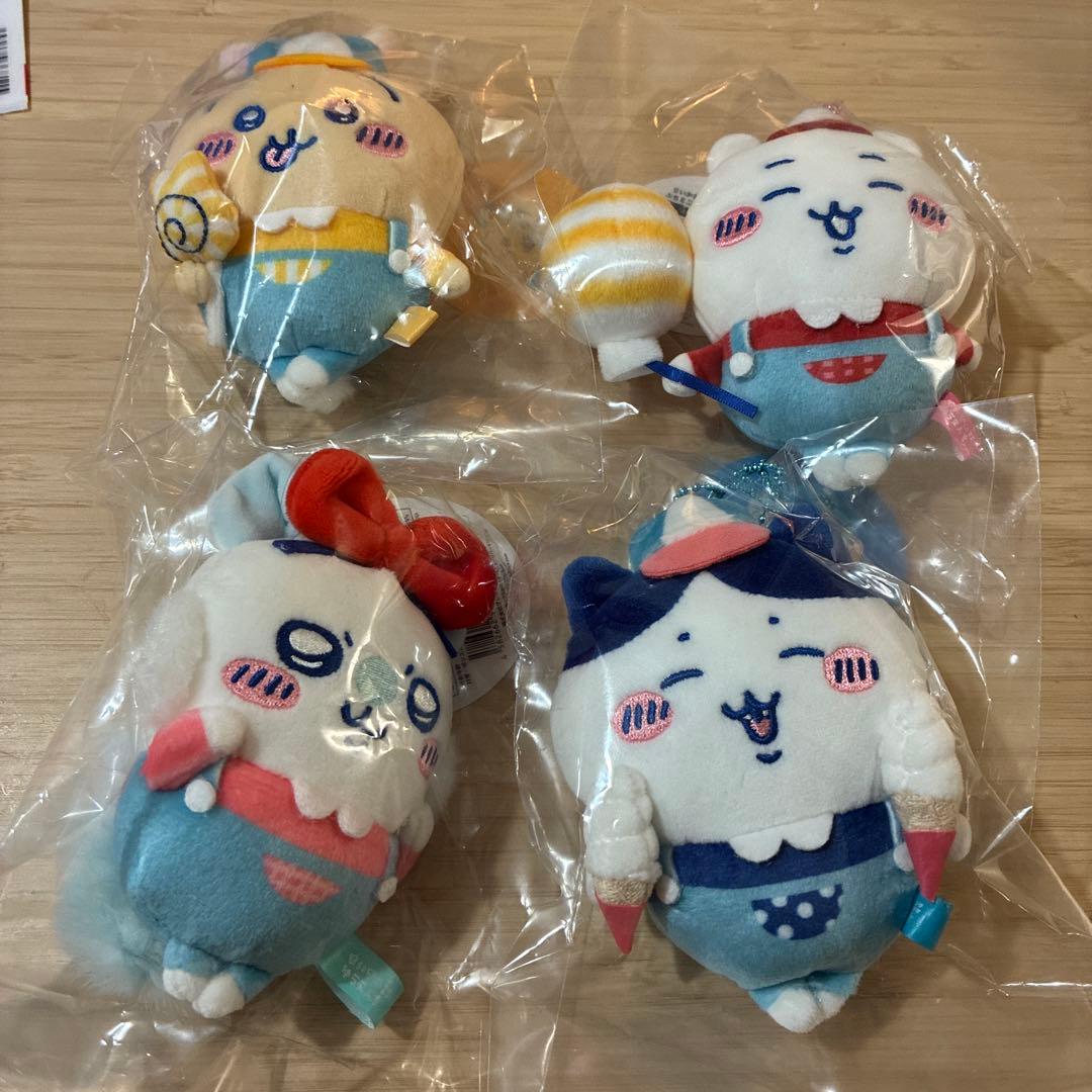 ちいかわ　ワクワクゆうえんち　マスコット　ちいかわ　ハチワレ　うさぎ　モモンカ