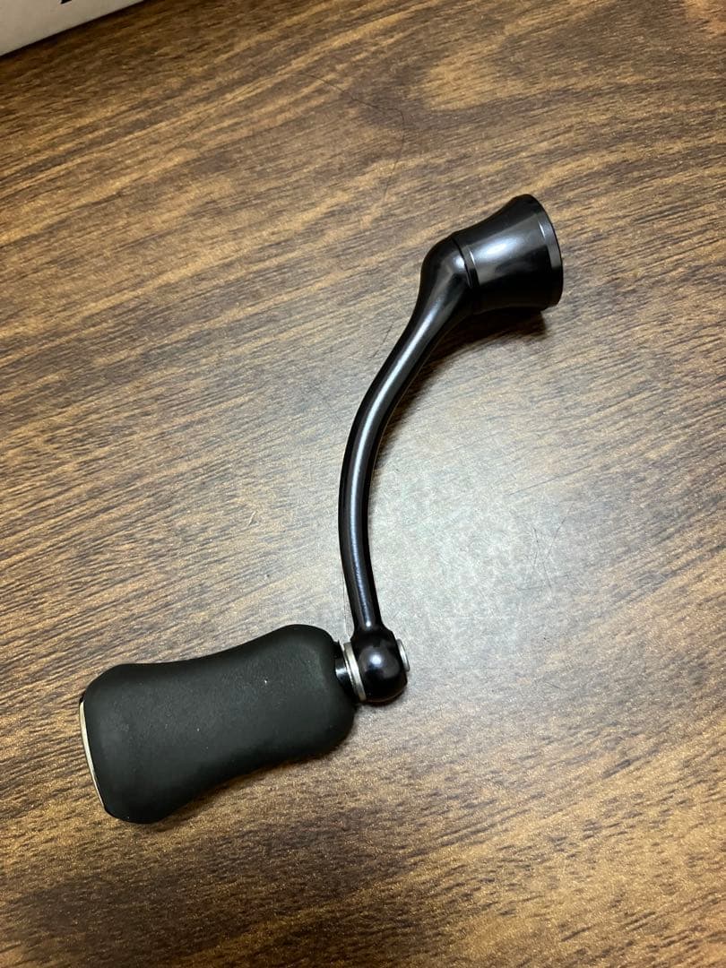 美品　ダイワ　21カルディア　FCLT2500S PEライン0.8 150m付き