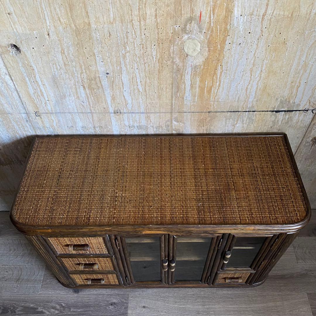 ラタン 籐　サイドボード　テレビ台　ガラス扉　古家具 昭和レトロ　ヴィンテージ