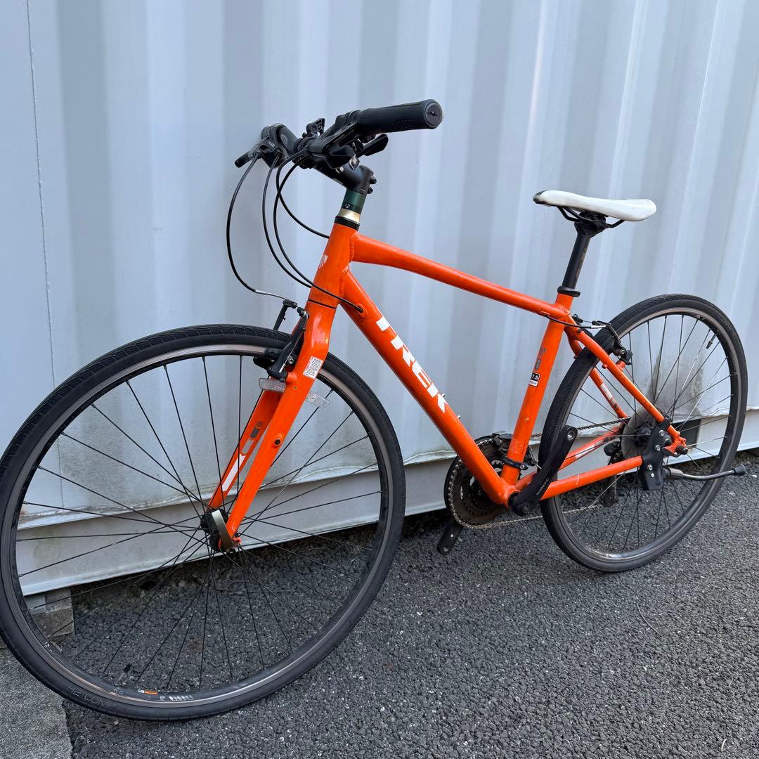 クロスバイク TREK 7.4FX 身長165-175cm 定価8.3万円