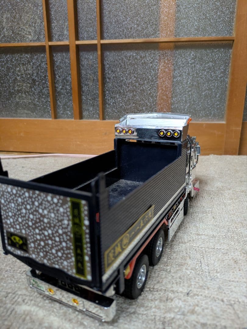 アオシマ日野ドルフィンダンプメッキキャブ