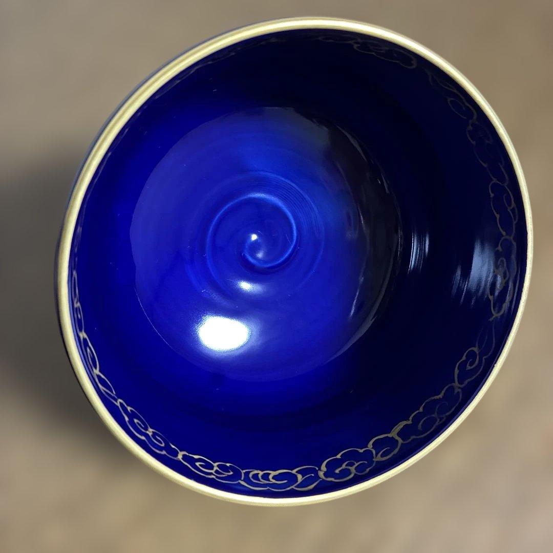 茶盌　林淡幽作（五山窯）　瑠璃金彩　『鳳凰』