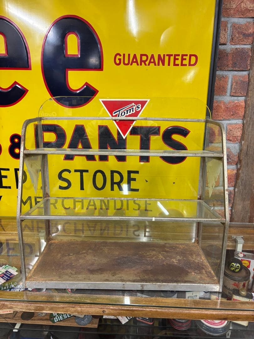 Tom's ヴィンテージショーケース