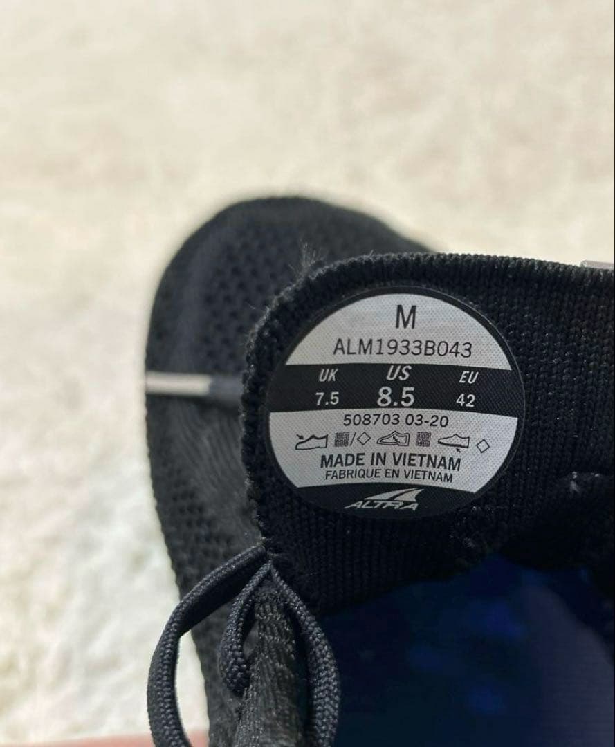 ALTRA ESCALANTE RACER アルトラ エスカランテレーサー