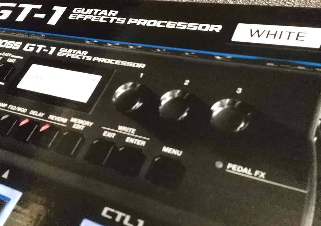 BOSS GT-1 ホワイト 液晶保護フィルム付き