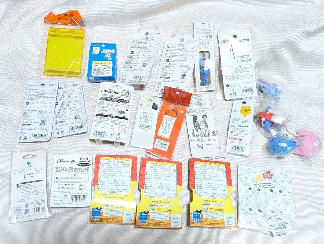 新品　レトロ　ディズニー　スティッチ　キーホルダー等　大量　22個まとめ売り！