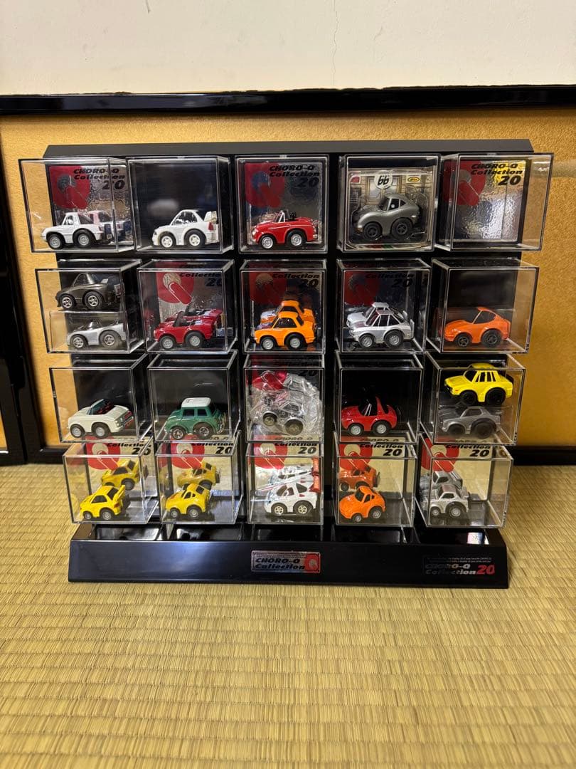 チョロQ コレクションボックス20 置物　オブジェ　飾棚　ミニカー多数付属