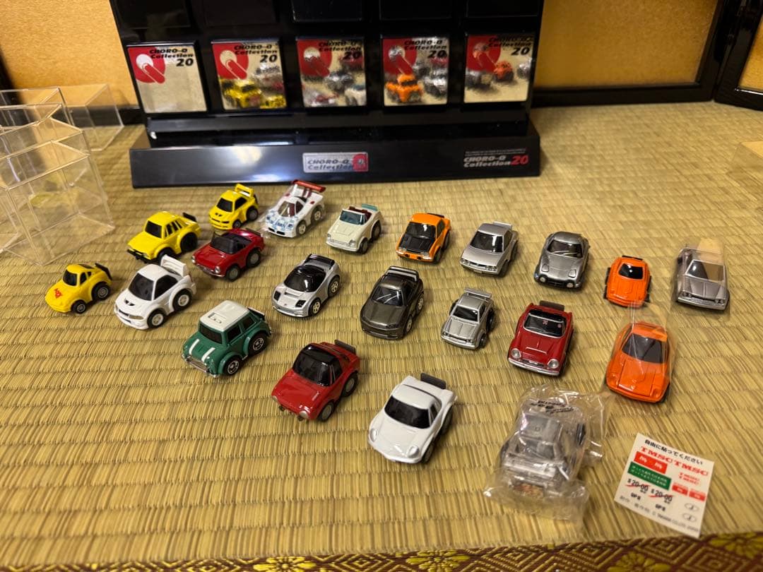 チョロQ コレクションボックス20 置物　オブジェ　飾棚　ミニカー多数付属