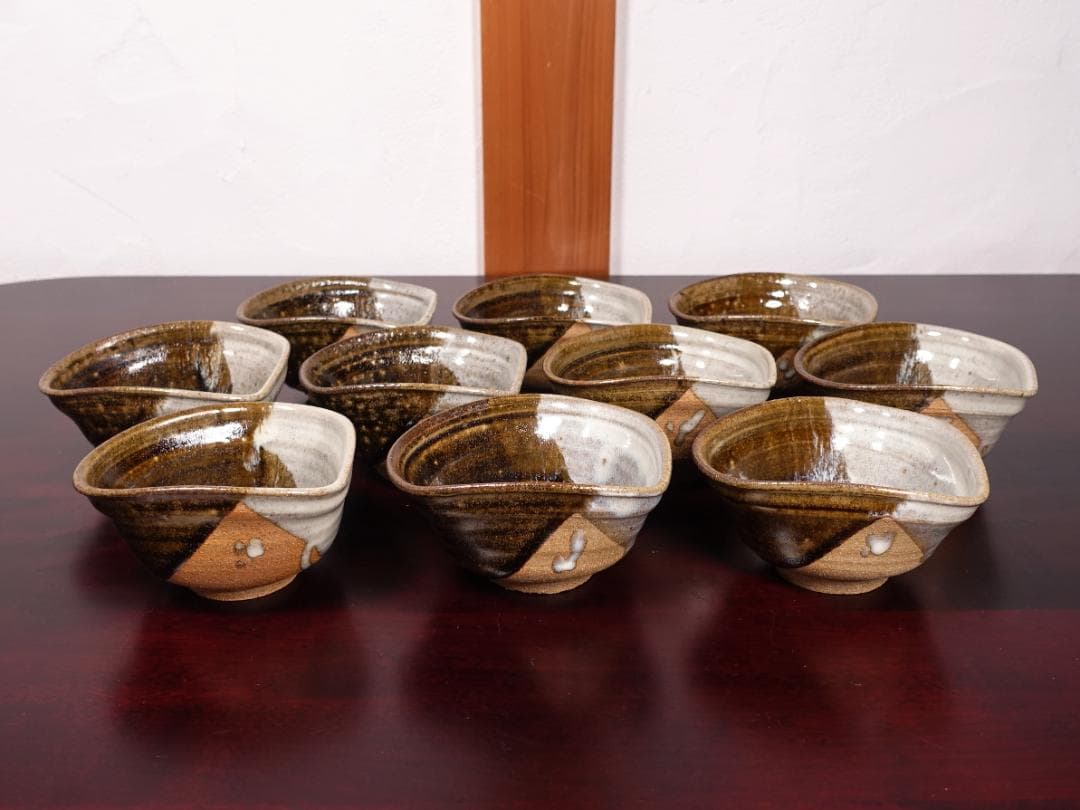 貴重な10客揃い 朝鮮唐津 沓形 向付 10客 在銘