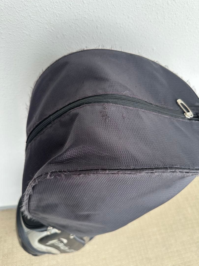 おまけクラブ付き　TaylorMade キャディバッグ 黒 自立型