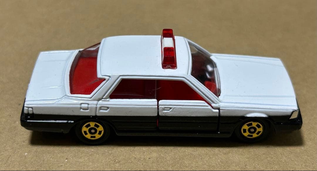 日本製 トミカ ニッサン セドリック パトロールカー 消防指揮車 2台セット