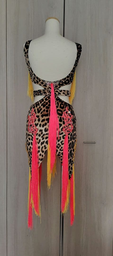 ヒョウ柄&ピンクとイエローフリンジ　ラテンドレス