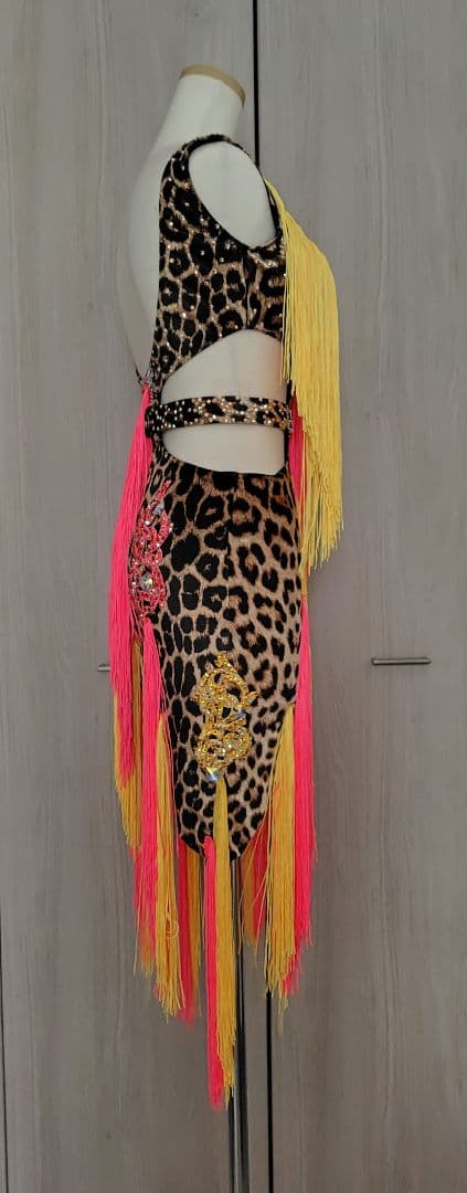 ヒョウ柄&ピンクとイエローフリンジ　ラテンドレス
