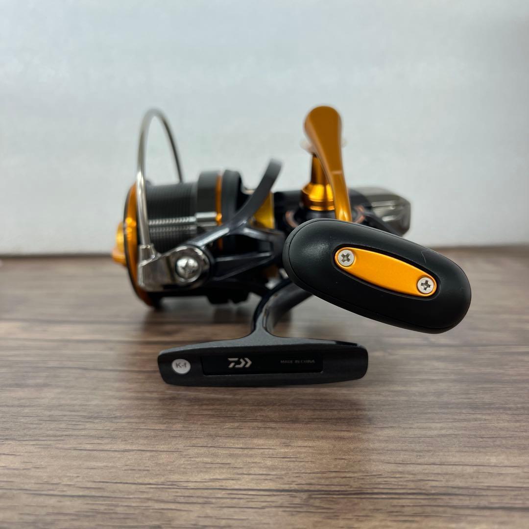 261150 DAIWAスピニングリール投げ・遠投19キャスティズム25QD