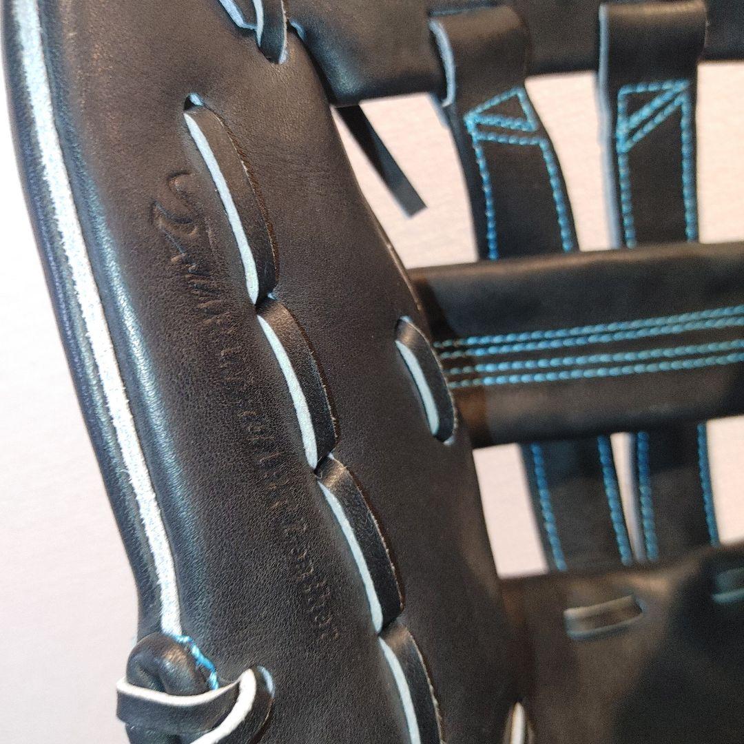 ASICS　ゴールドステージ　硬式　外野　ブラック×ブルーステッチ 湯もみ