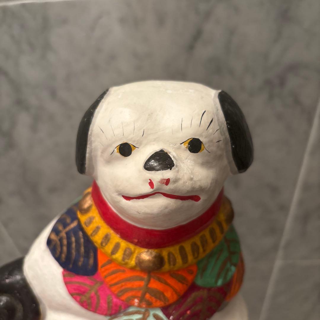 アンティーク大正から昭和　郷土玩具 手描きの瞳やまつ毛、前掛けが美しく芸術的な犬