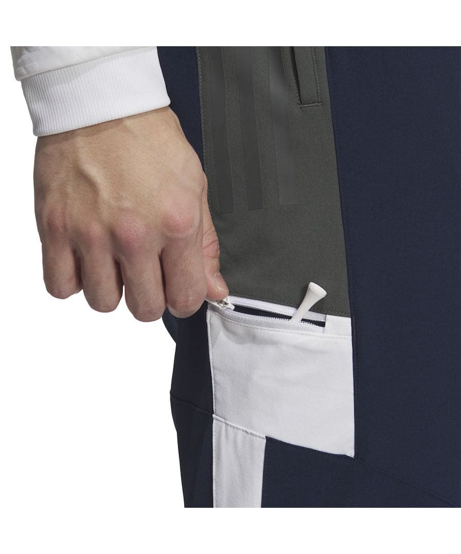 【新品】アディダス／上下セット／セットアップ／Ｌと82