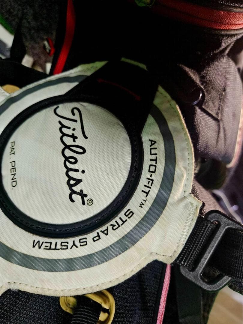 送料無料/超美品　Titleist 高級スタンド式/キャディバッグ 黒・赤