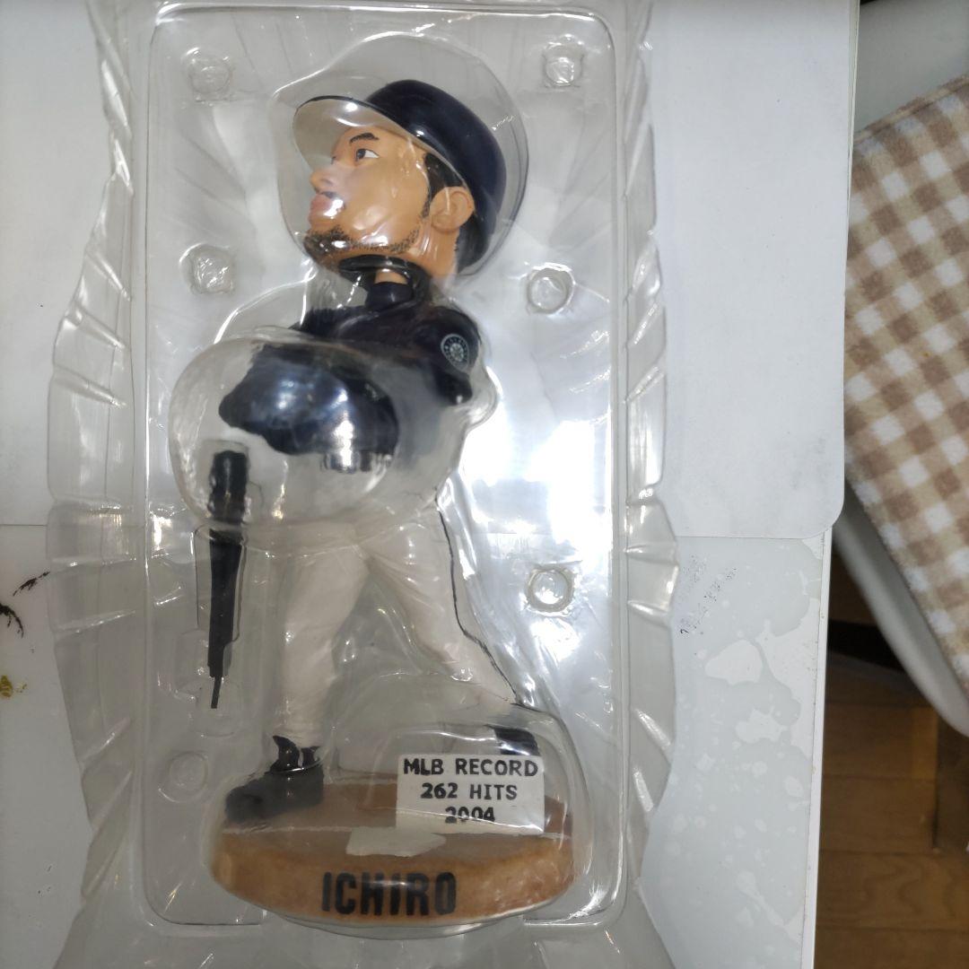 79. イチロー262安打記念ボブルヘッドドール