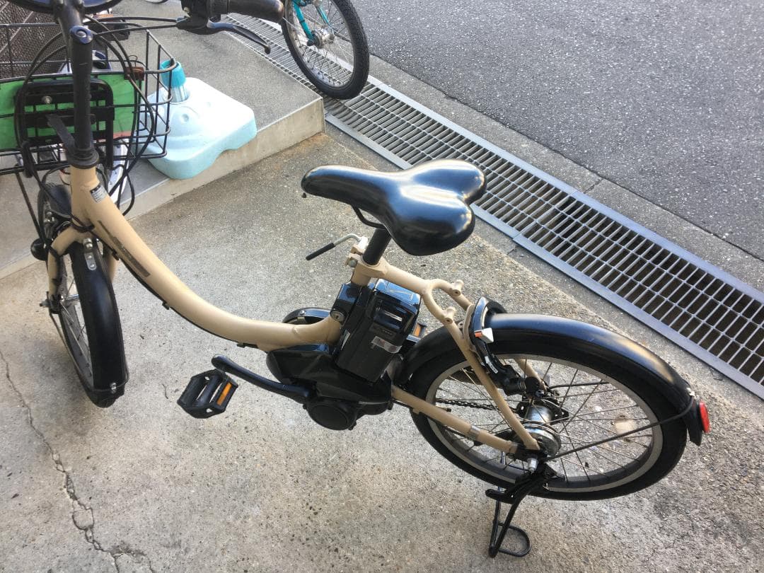 地域限定送料無料　アシスタユニ　12,3AH　アイボリー　神戸市　電動自転車