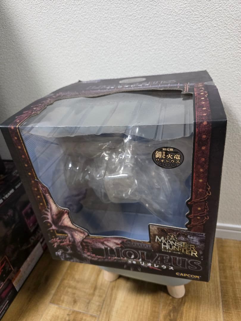 リオレウス希少種　クリエイターズモデル　箱あり