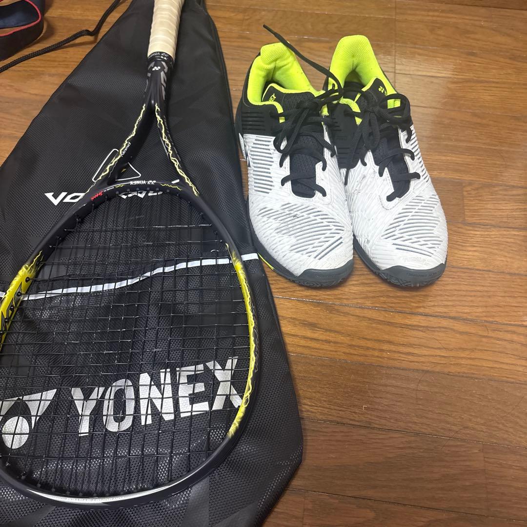 ヨネックス　ボルトレイジ(ラケット)、ソニケージ(シューズ)