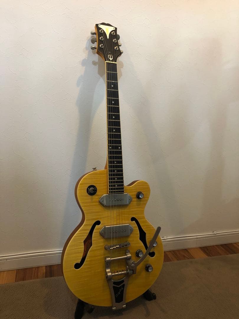 エピフォン　エレキギター ナチュラル　トラ目