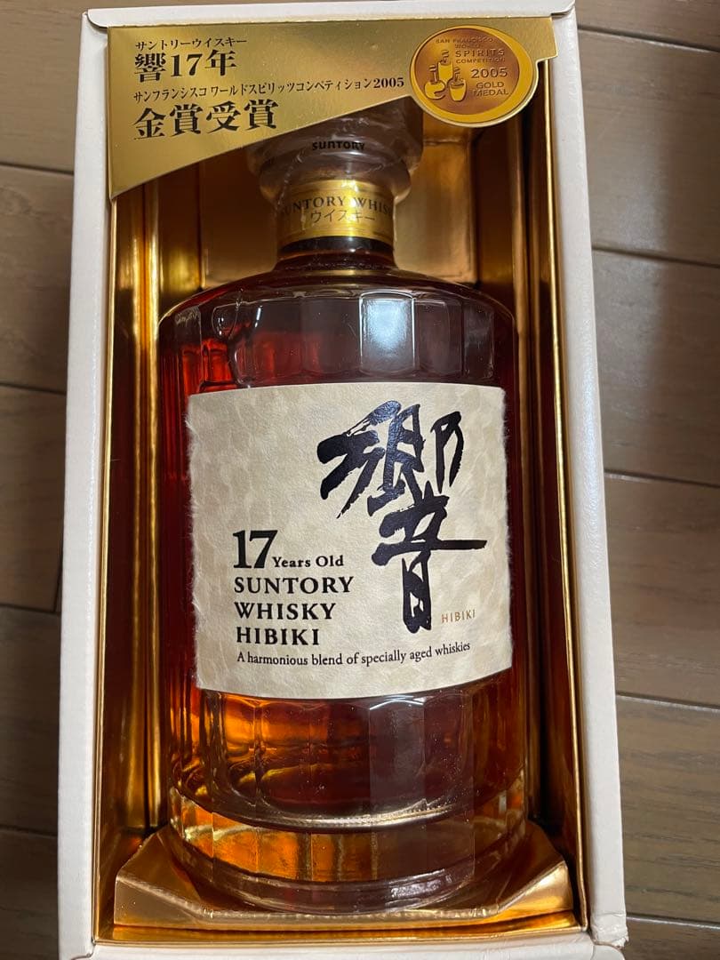 響　17年　750ml 未開封　SUNTORY サントリー　ウイスキー