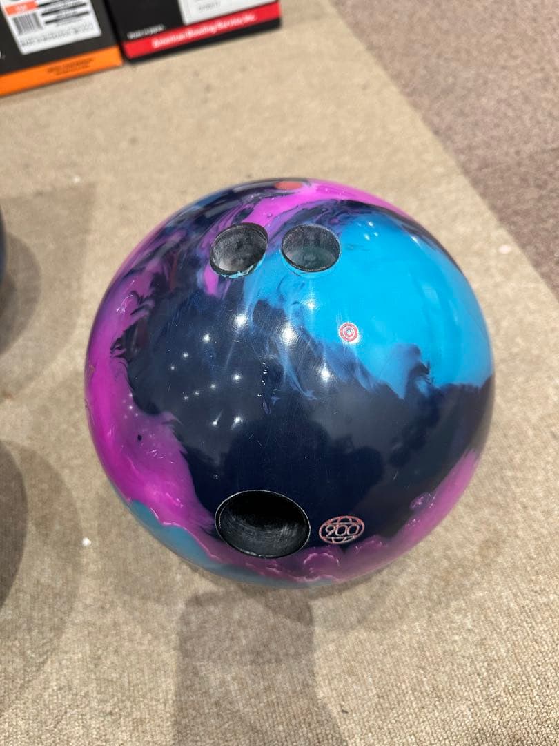 ★美品★900グローバル　レブマトリックス　ボウリングボール15ポンド