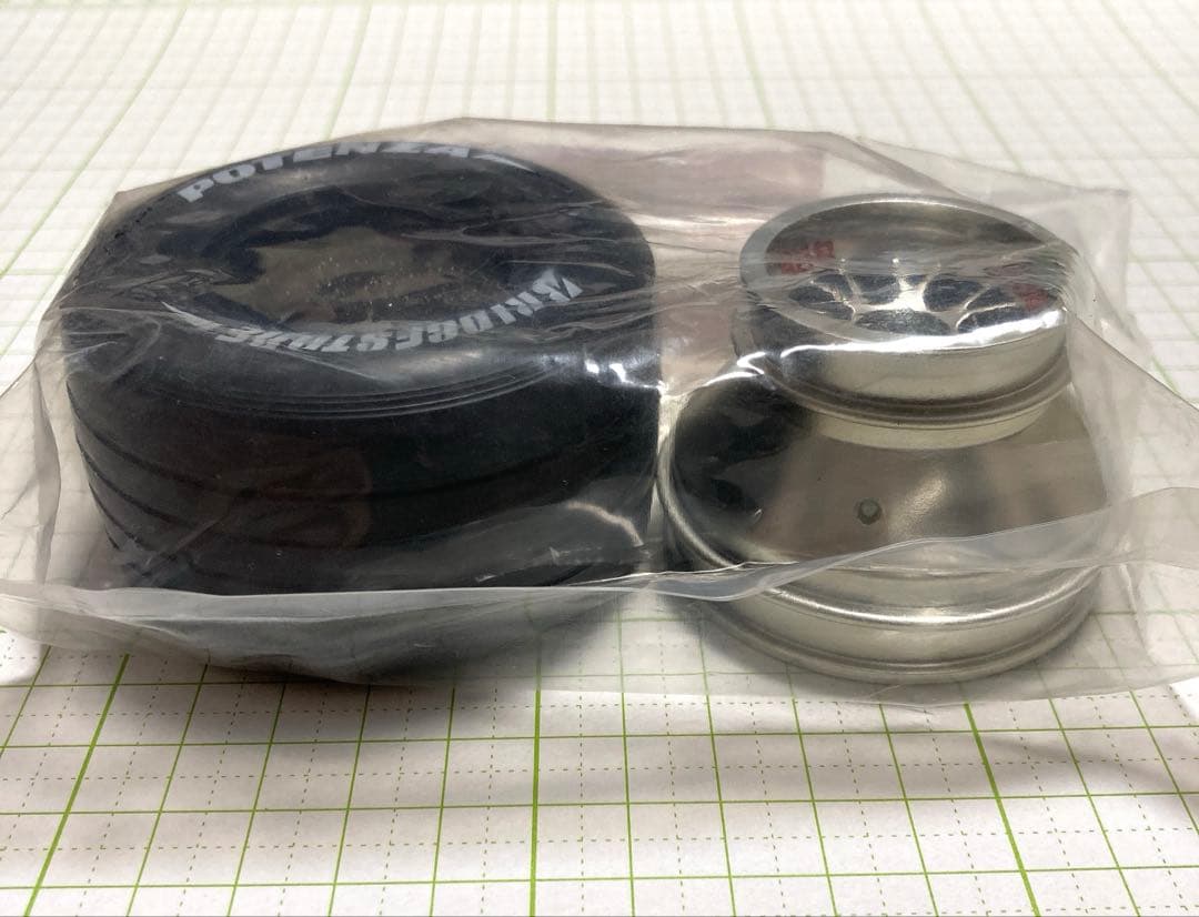 デアゴスティーニ　F1 フェラーリ　ラジコン　タイヤ・ホイールセット　6点