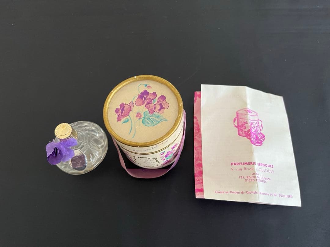 ▪️フランスアンティーク▪️古書＆すみれ香水 ベルドゥ社