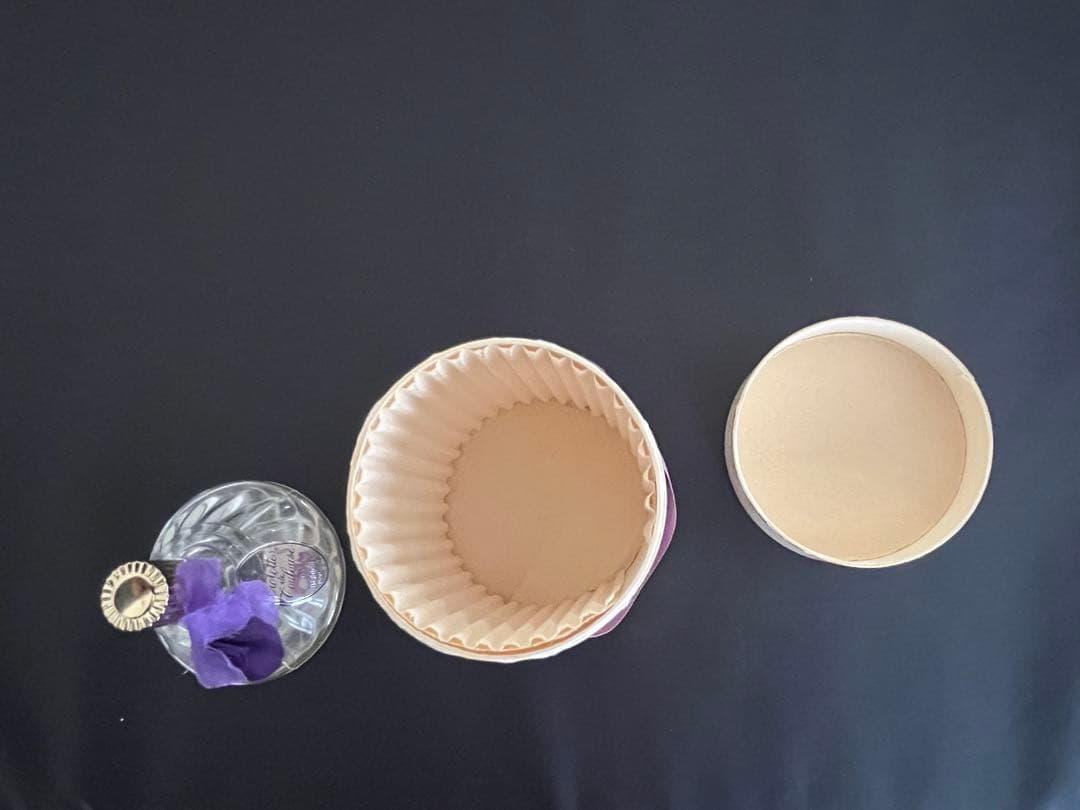 ▪️フランスアンティーク▪️古書＆すみれ香水 ベルドゥ社