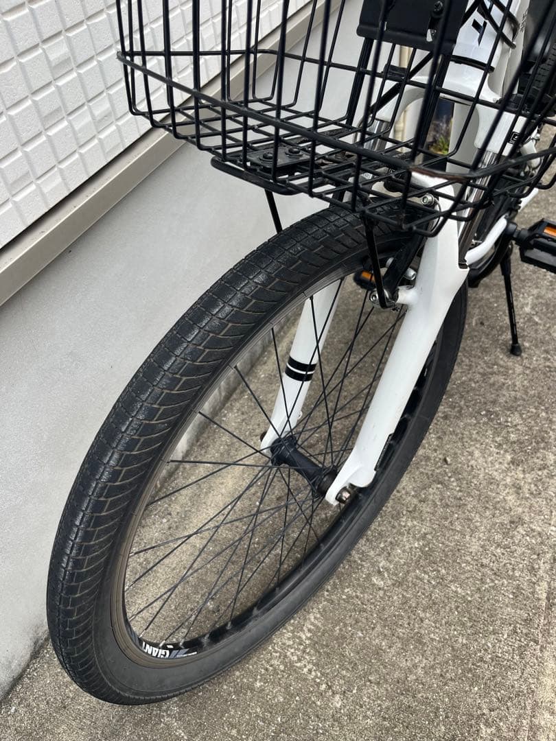 GIANT MTB SNAP XXS ホワイト 26インチ バスケット付き