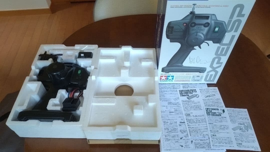 タミヤ　1/10RC　ホーネット　フルセット　予備バッテリー＋充電器付き