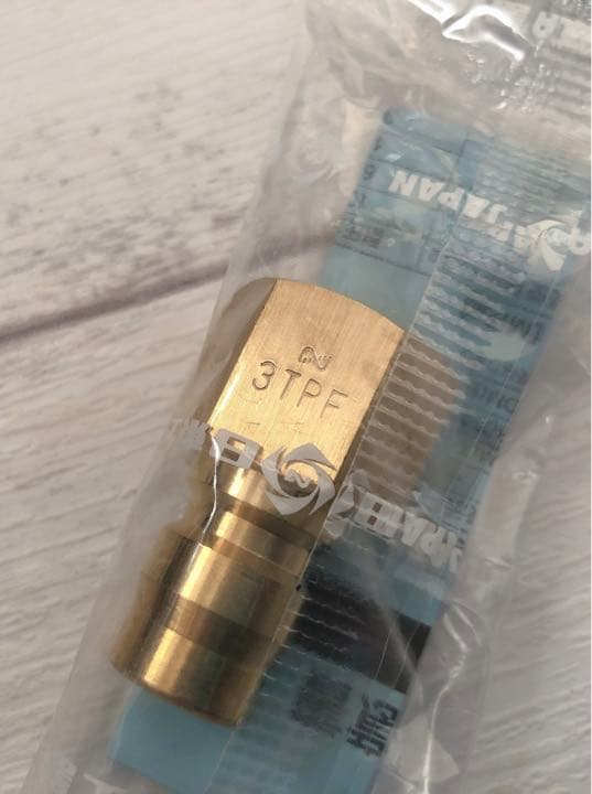 ☆新品未使用☆日東工器 真鍮製カプラ オネジ取付用 3TSF 3TPF 16個
