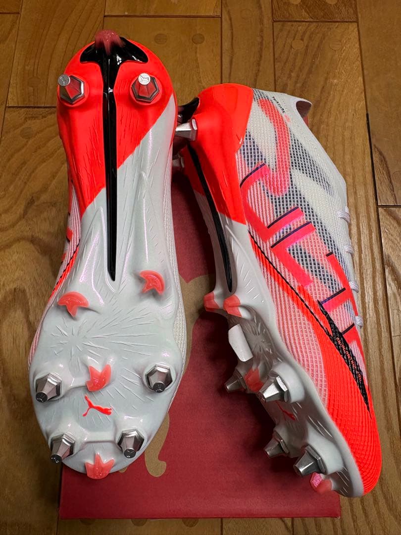 新品　超大特価　プーマ　ウルトラ 5 アルティメット MX SG 25cm