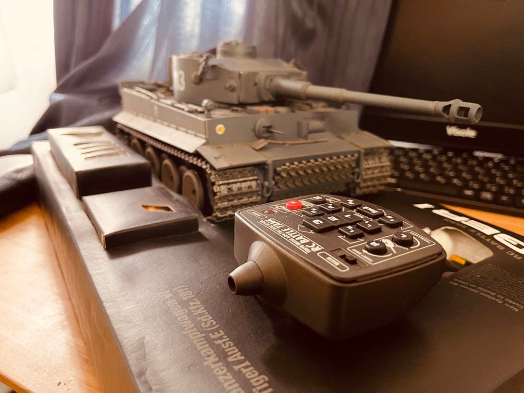 新品]東京マルイタイガ1 バトルタンク1/24 スケール