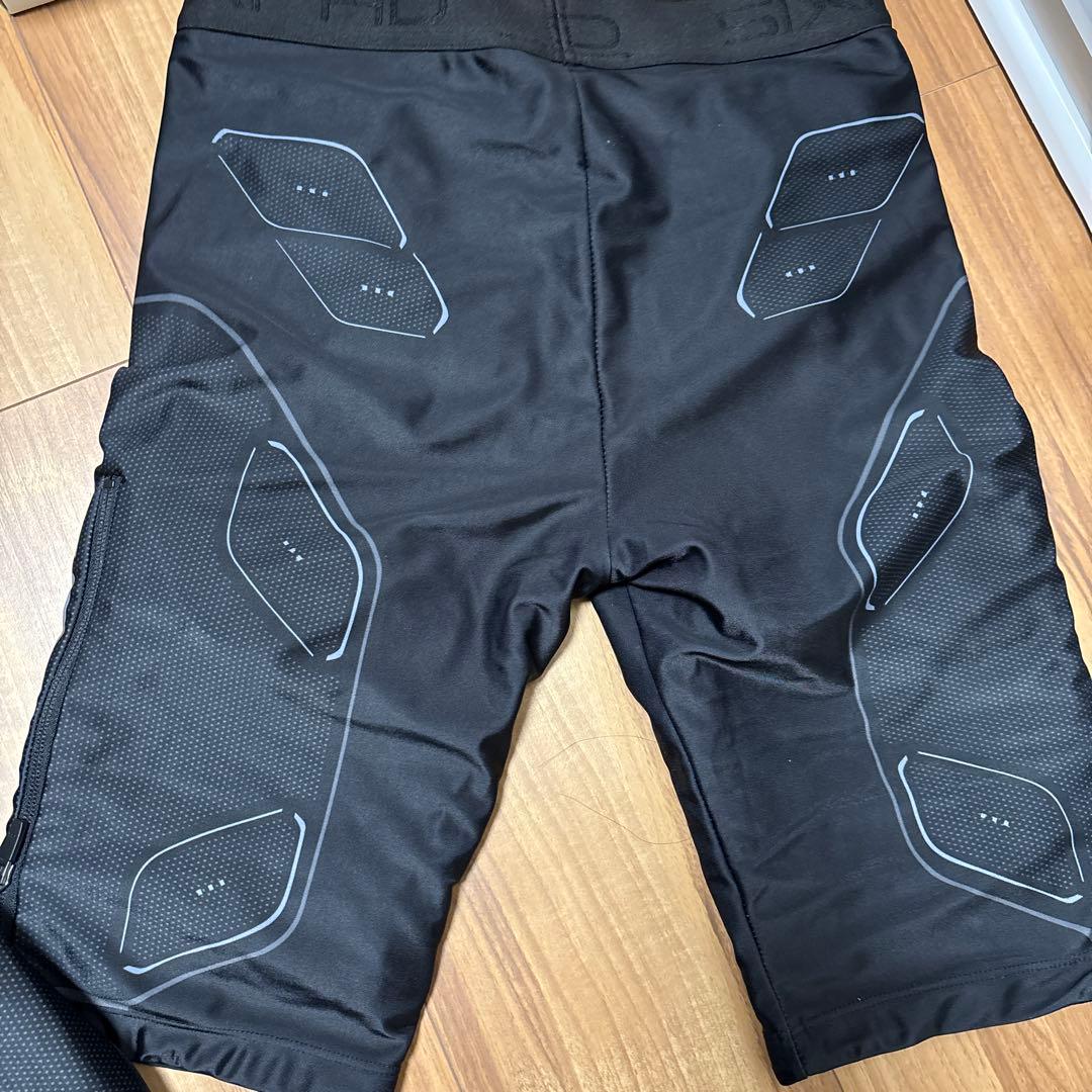 SIXPAD トレーニングウェア パワースーツレディースLサイズ