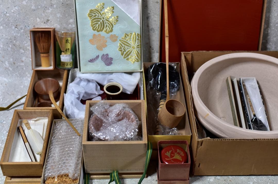 茶道具まとめて16点（棗、茶筅、松茶茶碗、他）お稽古