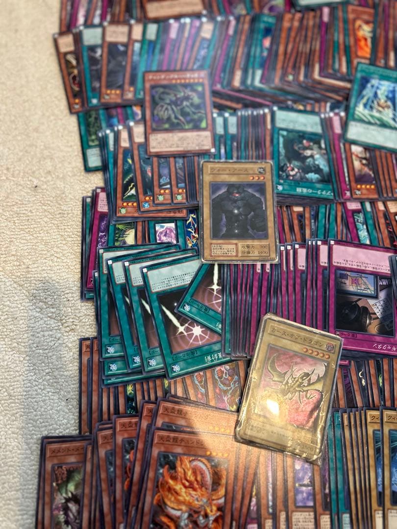 遊戯王 デュエルモンスターズカード